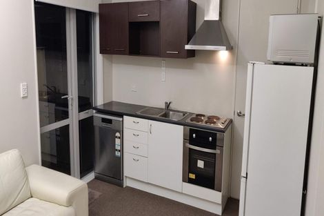 Photo of property in 5 Hazel Glen, Bayview, Auckland, 0629