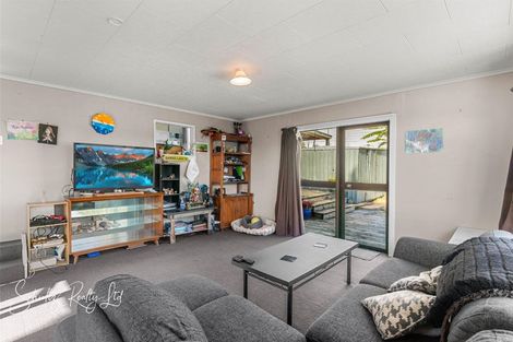 Photo of property in 95 Hurndall Street East, Maungaturoto, 0520
