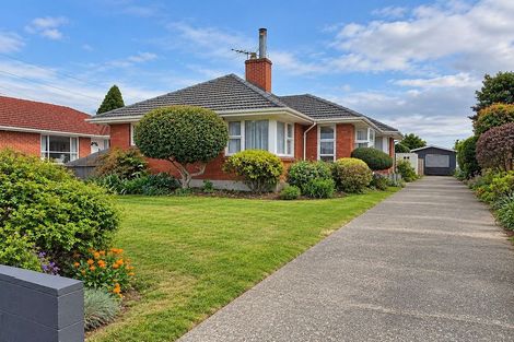 Photo of property in 63 Liverton Crescent, Bishopdale, Christchurch, 8053