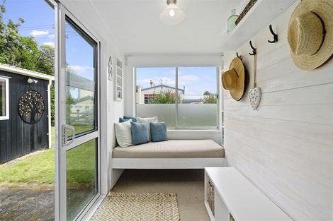 Photo of property in 17 Pukehina Parade, Pukehina, 3189