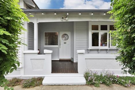 Photo of property in 61 Forfar Street, Clyde Hill, Dunedin, 9011