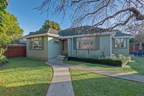 Photo of property in 103a Pahiatua Street, Hokowhitu, Palmerston North, 4410