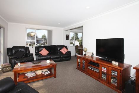 Photo of property in 13 Ruakaka Street, Hornby, Christchurch, 8042