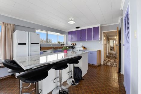 Photo of property in 15 Oberon Street, Stratford, 4332