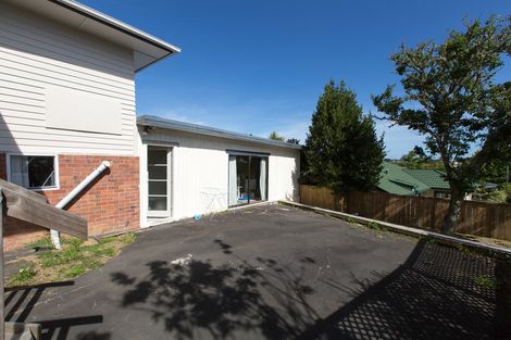 Photo of property in 37 Amberley Avenue, Te Atatu South, Auckland, 0610