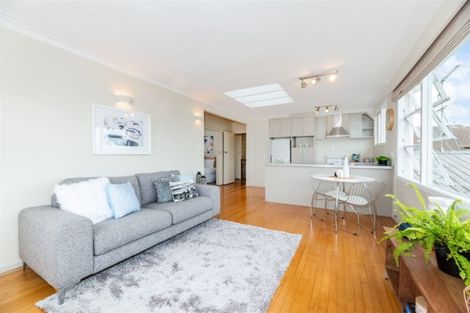 Photo of property in 1/26 Otakau Road, Milford, Auckland, 0620