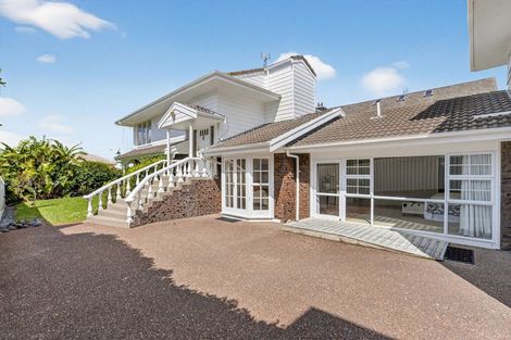 Photo of property in 2/33 Gulf View Road, Murrays Bay, Auckland, 0630