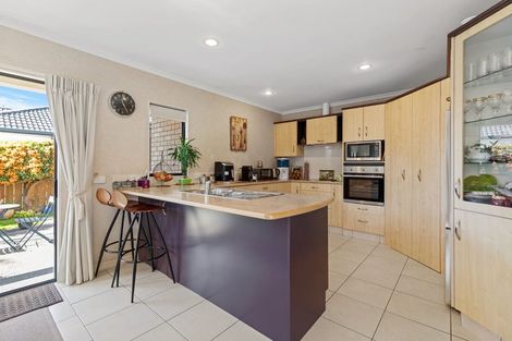 Photo of property in 21 Kahira Crescent, Papamoa Beach, Papamoa, 3118