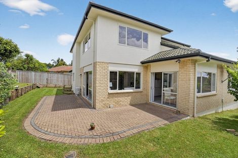 Photo of property in 32 Delmont Close, East Tamaki Heights, Auckland, 2016