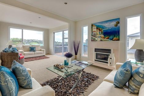 Photo of property in 21 Ludlow Terrace, Totara Vale, Auckland, 0627