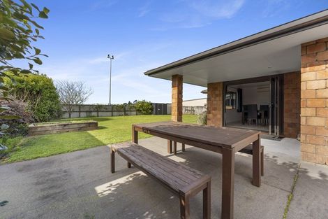 Photo of property in 30 Montague Grove, Stratford, 4332