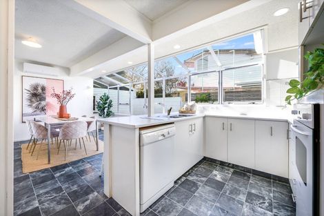 Photo of property in 12 Saint Pauls Road, Chartwell, Hamilton, 3210