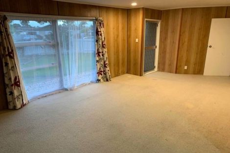 Photo of property in 2 Cranberry Place, Bucklands Beach, Auckland, 2012