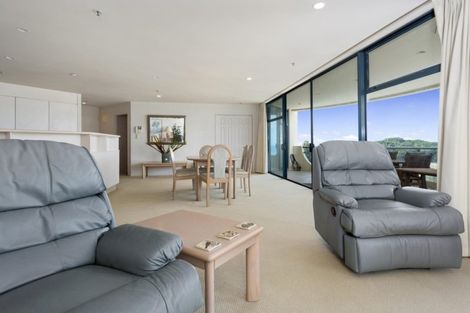 Photo of property in Oceanside Tower 1, 9/2d Maunganui Road, Mount Maunganui, 3116