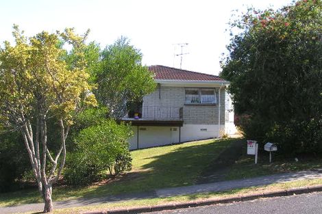 Photo of property in 2/45 Knightsbridge Drive, Forrest Hill, Auckland, 0620