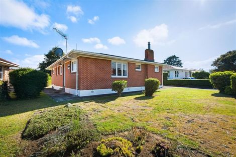 Photo of property in 12 Te Kanawa Crescent, Henderson, Auckland, 0610