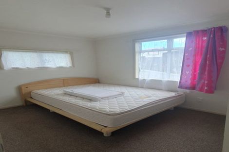 Photo of property in 217a Onewa Road, Birkenhead, Auckland, 0626