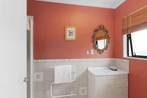 Photo of property in 52-54a Bell Road, Waiwhetu, Lower Hutt, 5010