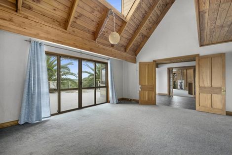 Photo of property in 380 Paremoremo Road, Paremoremo, Auckland, 0632