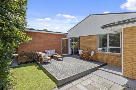 Photo of property in 1e Thorrington Lane, Cashmere, Christchurch, 8022