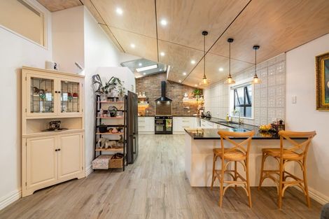 Photo of property in 54 Granville Street, Silverstream, Upper Hutt, 5019