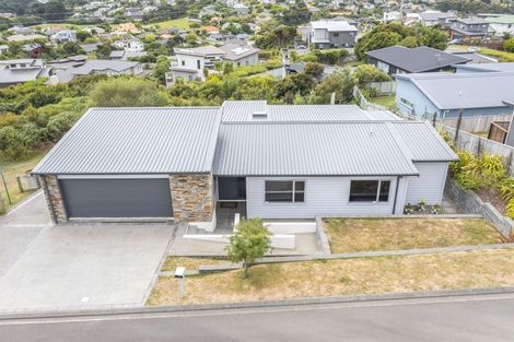 Photo of property in 50 Endeavour Drive, Whitby, Porirua, 5024