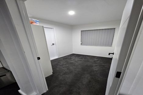 Photo of property in 139a Henderson Valley Road, Henderson, Auckland, 0612