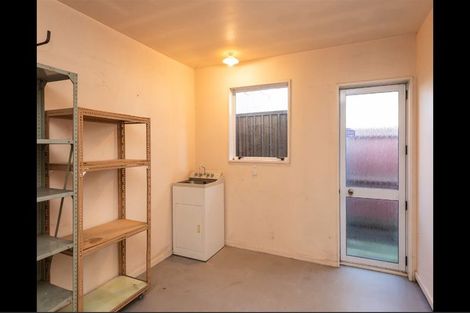 Photo of property in 1/5 Broadbent Street, Riccarton, Christchurch, 8041