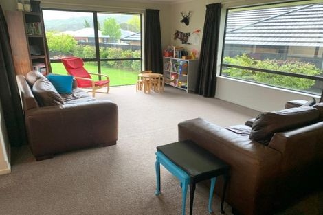 Photo of property in 6 Tui Drive, Picton, 7220