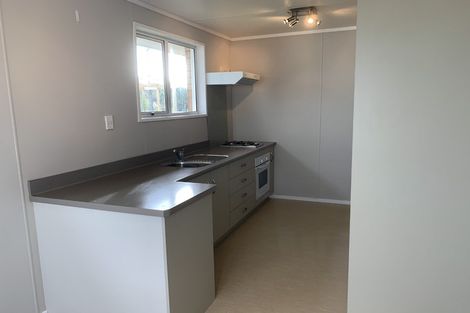 Photo of property in 36 Gibbons Crescent, Castlecliff, Whanganui, 4501