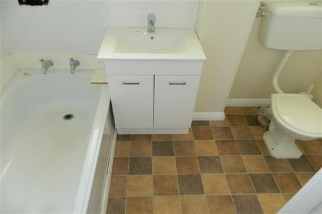 Photo of property in 2 Rakihau Place, Titahi Bay, Porirua, 5022