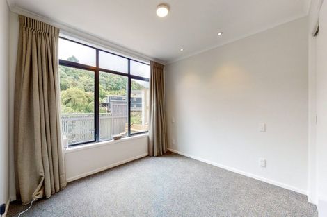 Photo of property in 11 Jacobsen Lane, Ngaio, Wellington, 6035