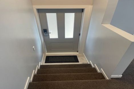 Photo of property in 42b Apu Crescent, Lyall Bay, Wellington, 6022