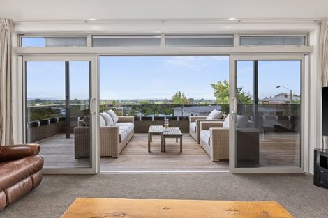 Photo of property in 9 Iona Road, Havelock North, 4130