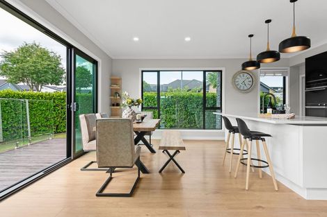 Photo of property in 8 Longbow Terrace, Flagstaff, Hamilton, 3210