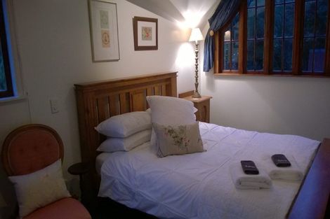 Photo of property in 56 Holloway Road, Aro Valley, Wellington, 6021