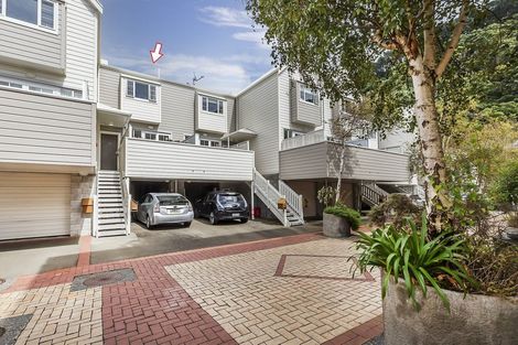 Photo of property in 33 Little George Street, Thorndon, Wellington, 6011