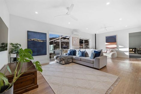 Photo of property in 4 Crawford Place, Lake Hayes, Queenstown, 9304