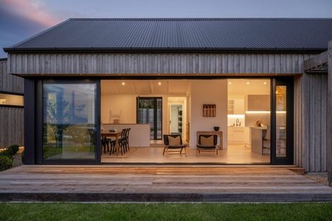 Photo of property in 23 Te Auhi Way, Welcome Bay, Tauranga, 3112