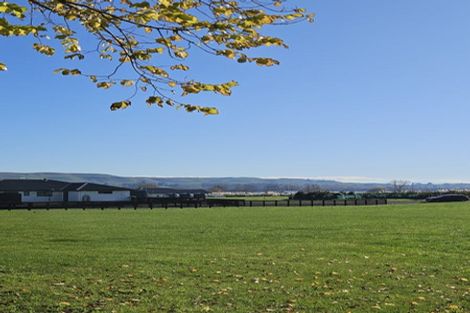 Photo of property in 4 Whare Roto Drive, Waipukurau, 4282