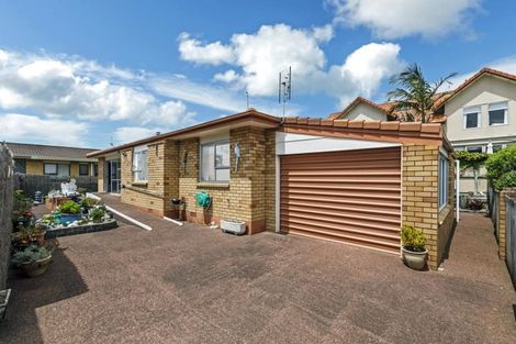 Photo of property in 23a Nukumea Common, Orewa, 0931