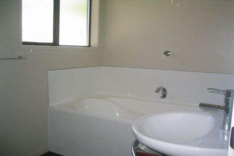 Photo of property in 10 Waipuna Grove, Welcome Bay, Tauranga, 3112