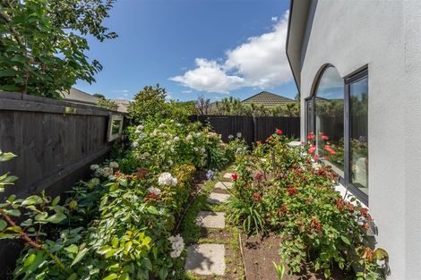 Photo of property in 9 Seclusion Lane, Parklands, Christchurch, 8083