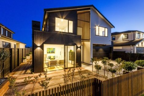 Photo of property in 19 Tawatawa Street, Long Bay, Auckland, 0630