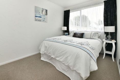 Photo of property in 2/11 Gilshennan Valley, Red Beach, 0932