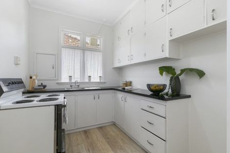 Photo of property in 43a Cambridge Terrace, Waiwhetu, Lower Hutt, 5010