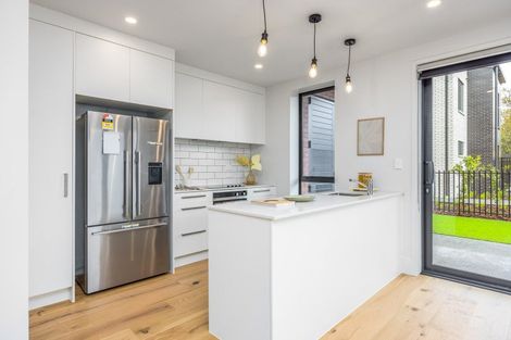 Photo of property in 4d Treasury Place, Onehunga, Auckland, 1061