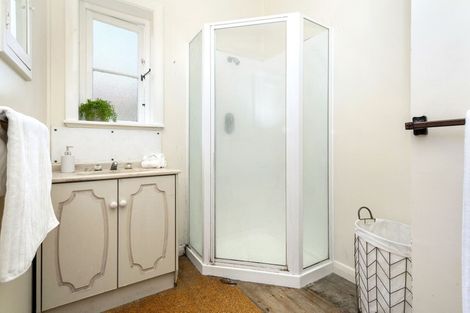 Photo of property in 4 Godley Street, Waterloo, Lower Hutt, 5011