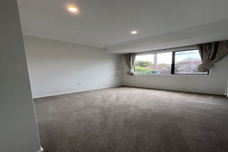 Photo of property in 16 Loloma Drive, Half Moon Bay, Auckland, 2012