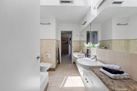 Photo of property in 23 Clermont Terrace, Kelburn, Wellington, 6012